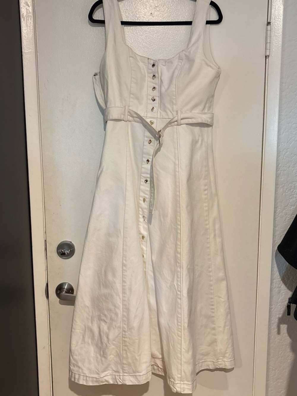 Ever New Sleeveless White Button-Front Midi Dress with Belt - Picture 2 of 3